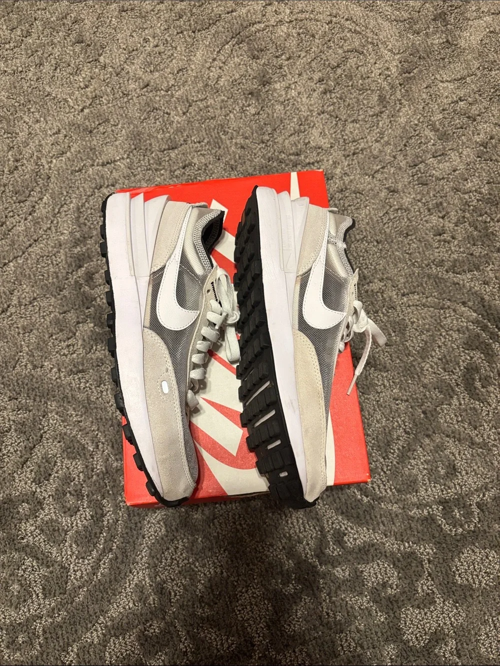 Nike Women’s Sneakers - White/Cream/Gray